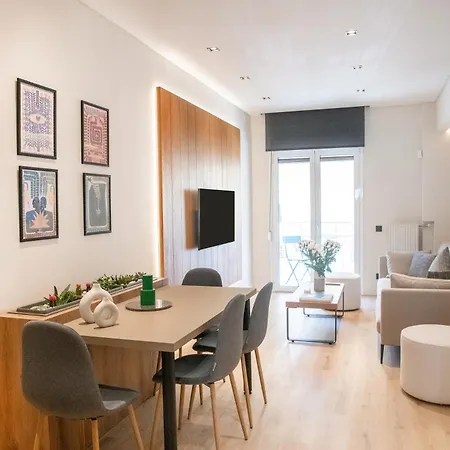 Luxury Modern Near Acropolis Apartment